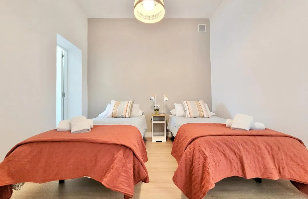 Palm Street Apartment-1