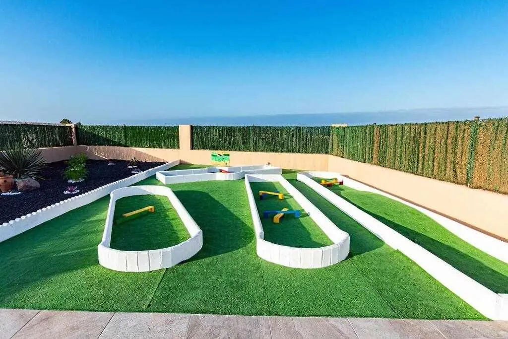 Villa Mini Golf-1