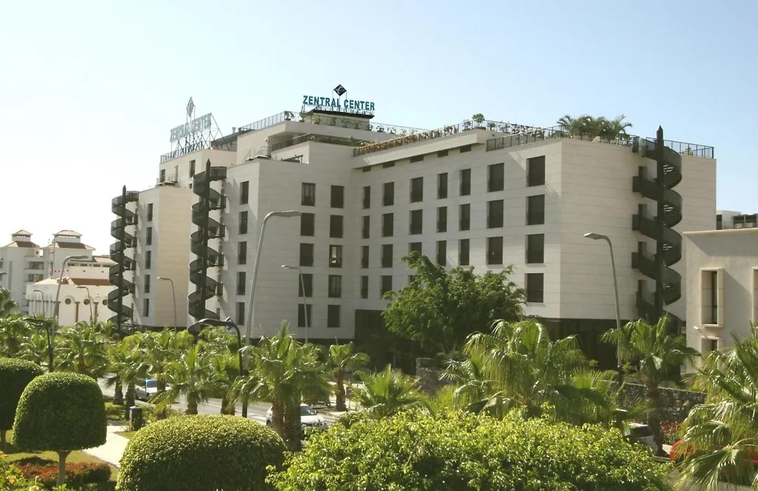 Hotel Zentral Center - Adults Only-1