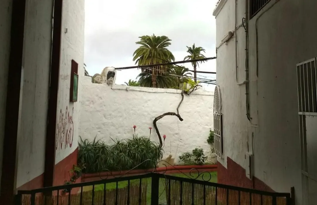 Residencia Los Conejos - Bike & Motorbike-1