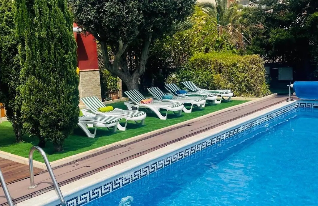 Villa With Private Pool And Beautiful Garden-1