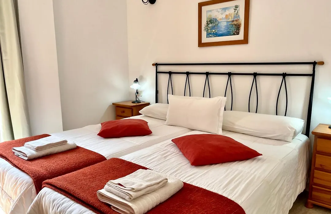 Apartamentos Edalmar-1