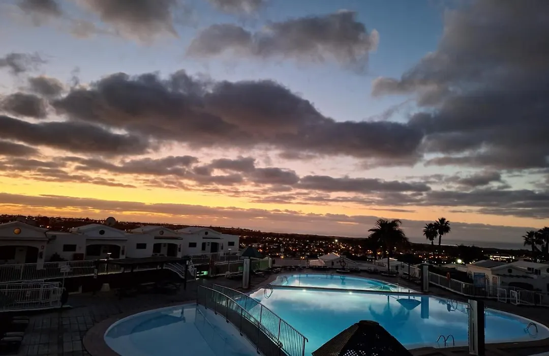 Enjoy Days Of Dreams In Paradise, 2 Bedroom With Pool-1