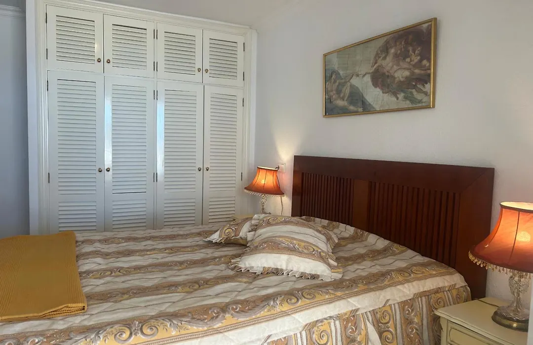 Schoenes Apartment - Ruhig - Aussenpool-1