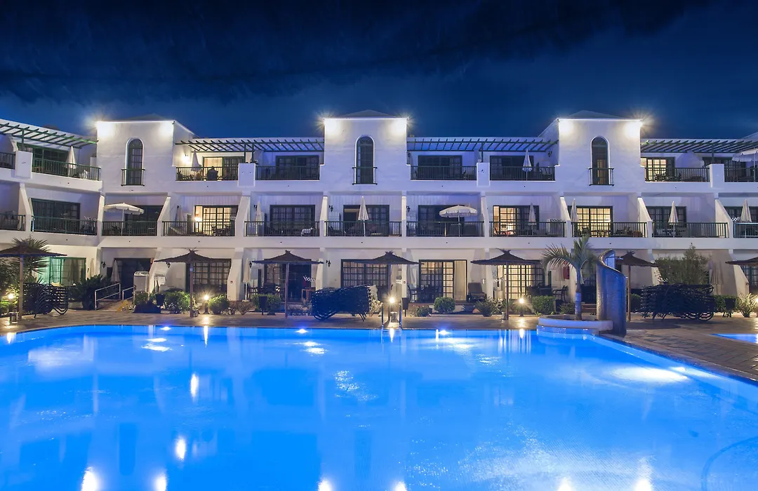 Club Del Carmen-1