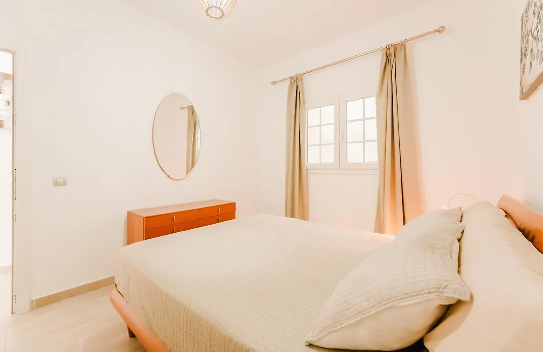 Apartment Old Town Reina Sofia 3-1