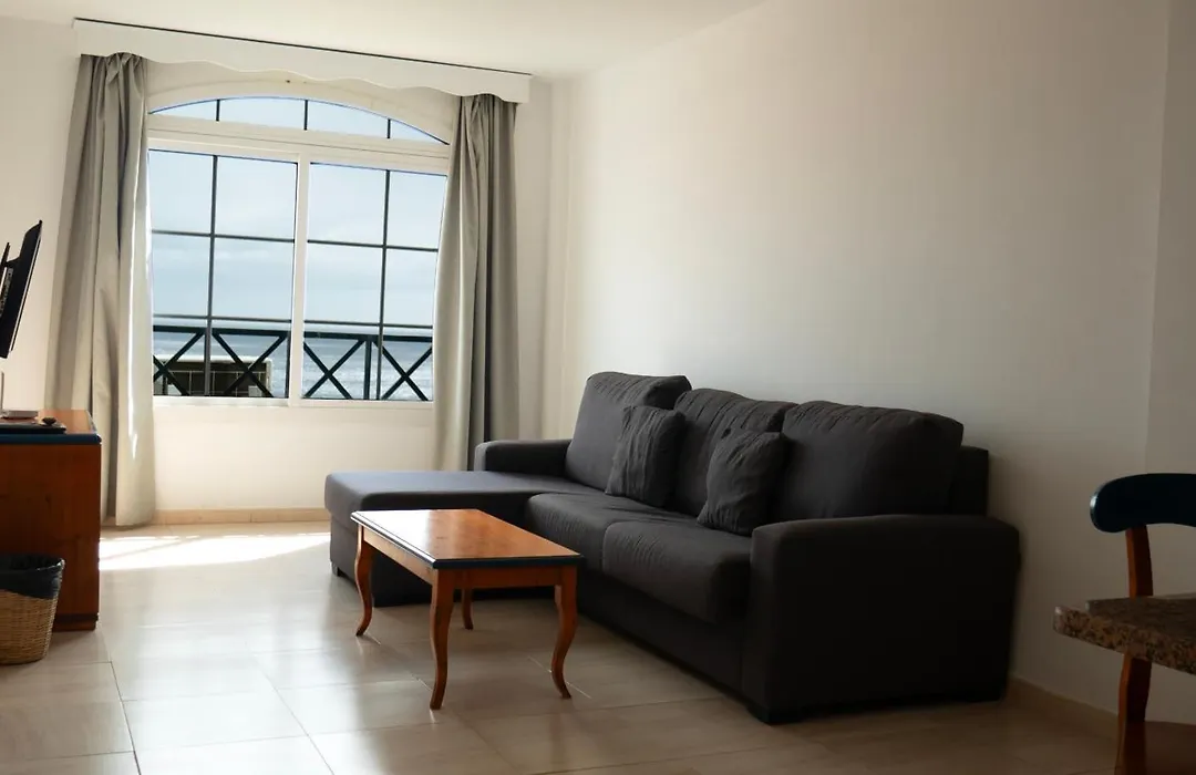 Hotel-Apartamento Las Olas-1