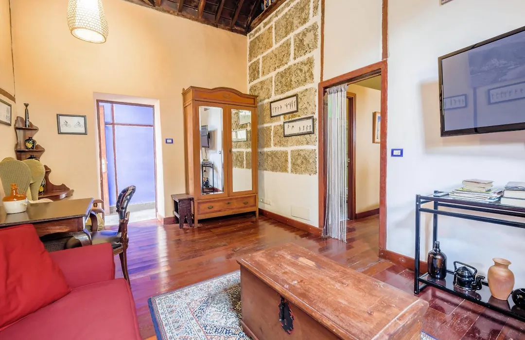 Casa Tradicional Canaria-1