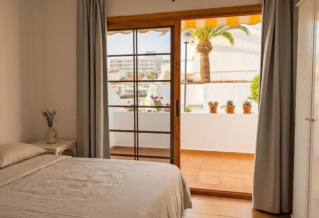 Las Americas Studio Apartment-1