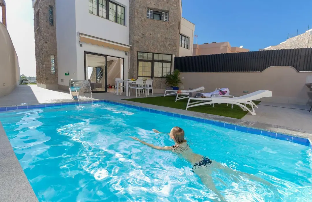 Villa Amadores N6-1