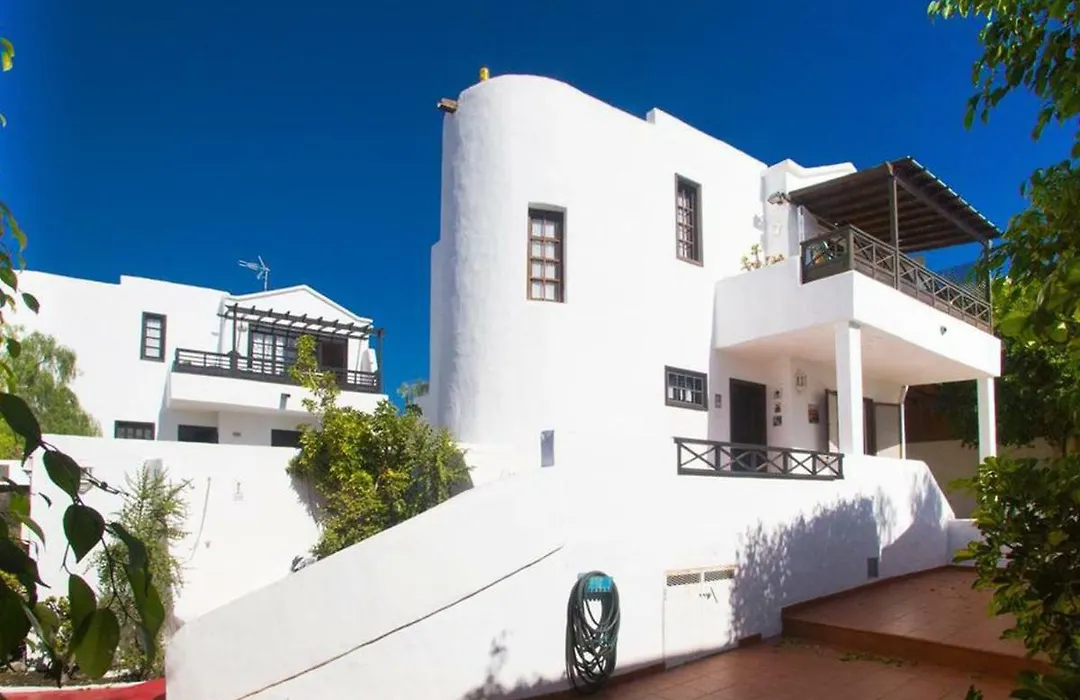 2Br Beach House - Solarium & Shower Terrace - 12-1