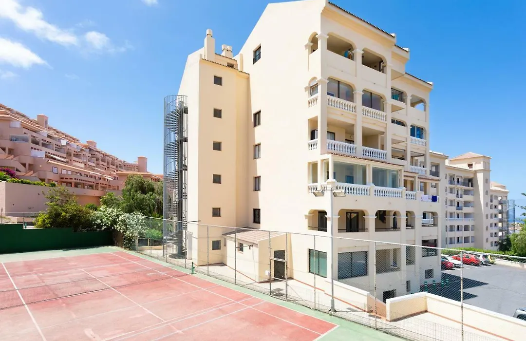 Tropic Apartments En Castle Harbour-1