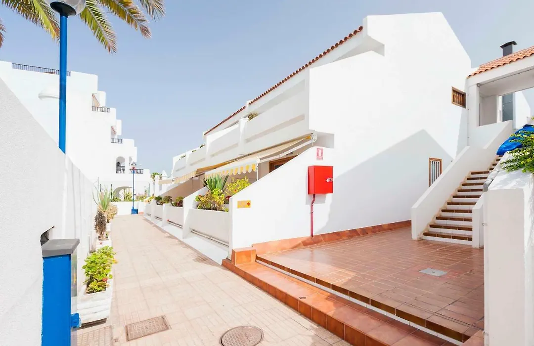 Exclusive Francy'S Apartment In Garden City, Sant'Eugenio-1