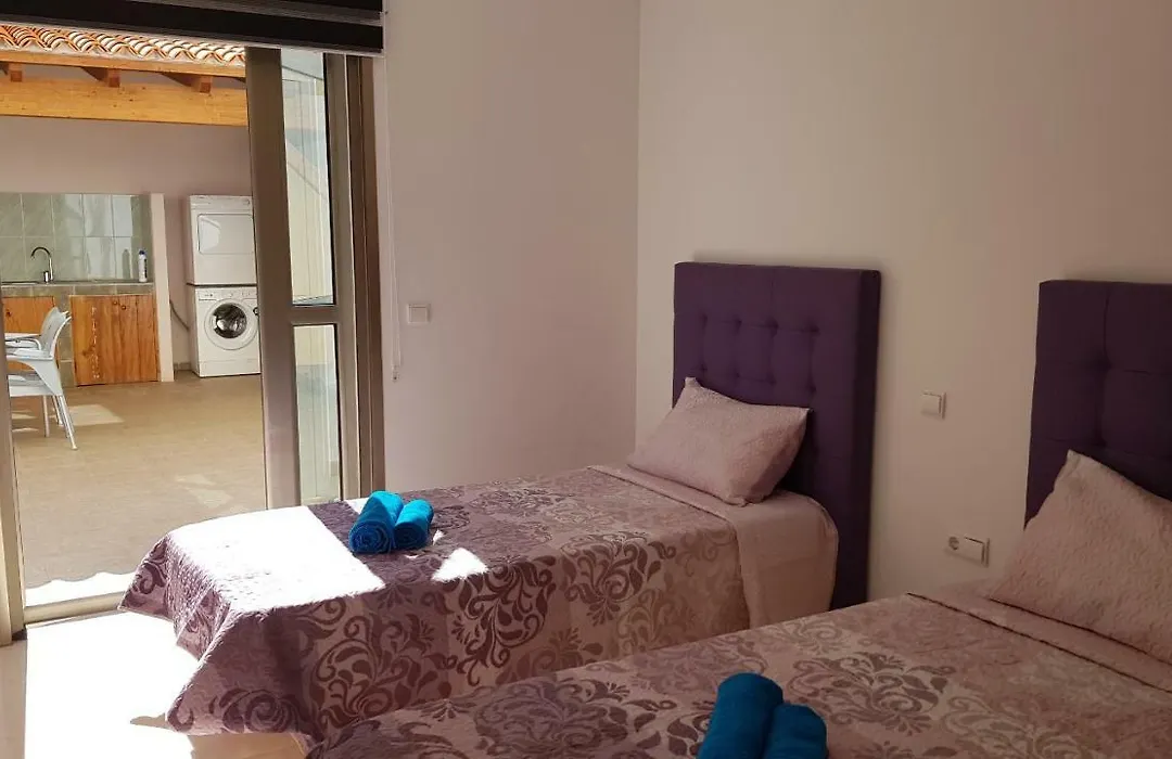 Exclusiva Vivienda En Cotillo-1