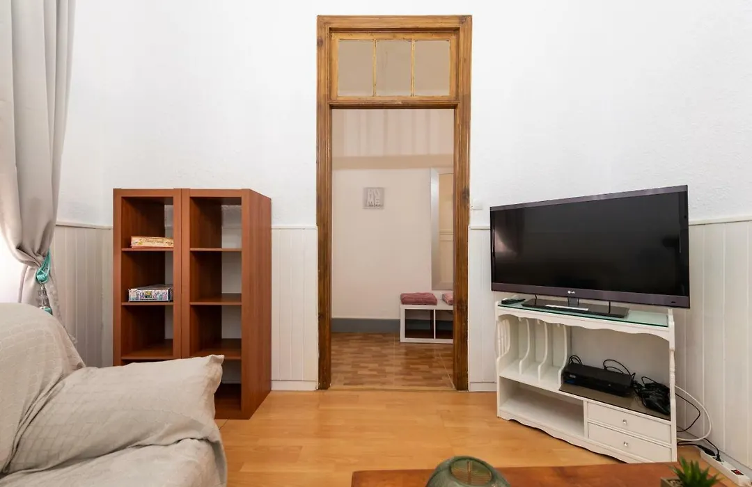 Urban Vintage-Styled Home - Wifi-1
