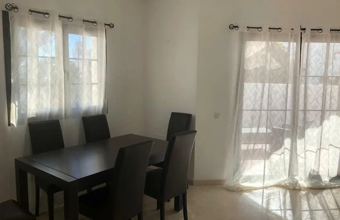 Royal Park Guesthouse-1