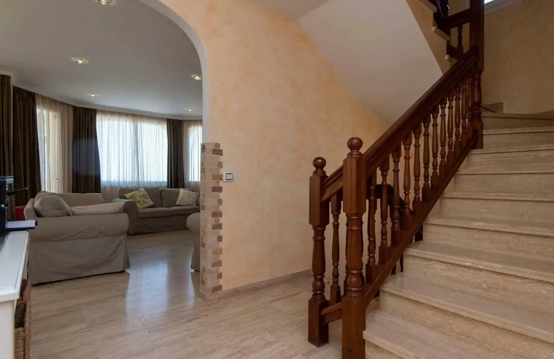 Exclusive Villa On The First Line Of The Ocean With A Private Heated Pool-1