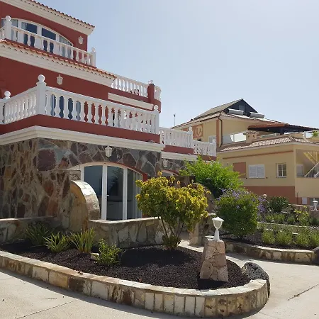 Casa Roja-2