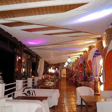 Rok Plaza - Only Adults-3