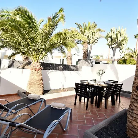 Sunny Bungalow In Front Of The Sea 3 Bedrooms-3