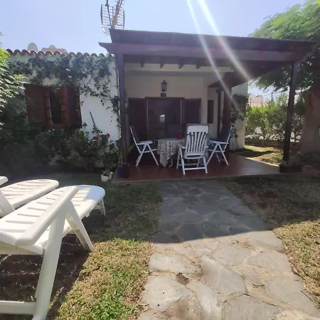 2 Bedroom Bungalow Next Yumbo Center. Free Parking-3
