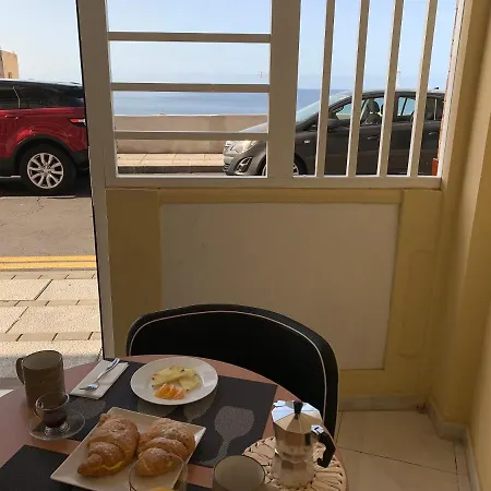 Comfort Room Aire Conditioner In Apartment Shared In Playa Las Vistas Los Cristianos Habitaciones, Stanza-3