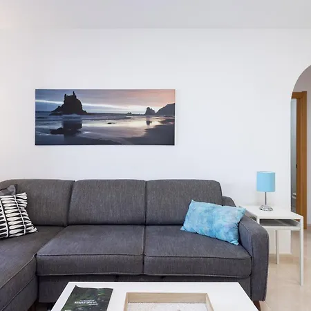 Sea Pearl Holiday Home By Sunkeyrents-2