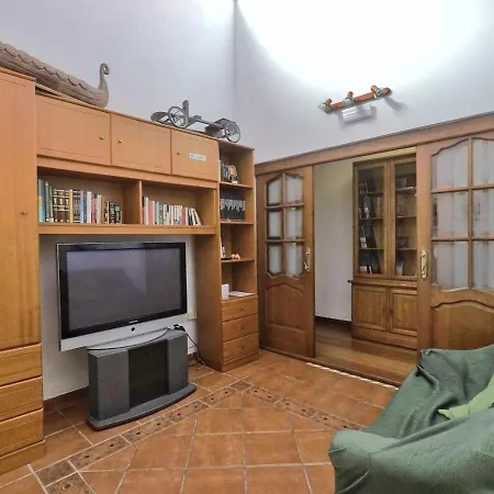 Canary Bio Hostel Tenerife-3