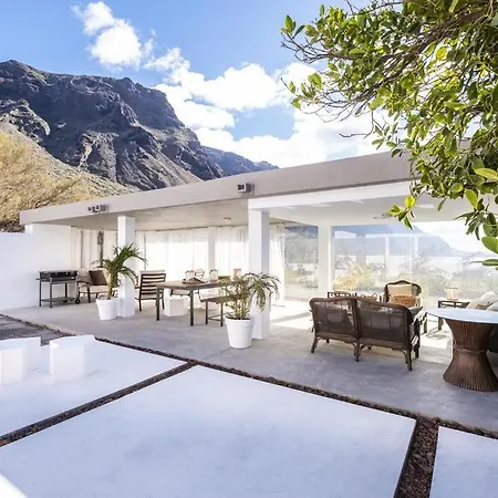 Villa Punta de Teno - Exclusive Sustainable Retreat-3