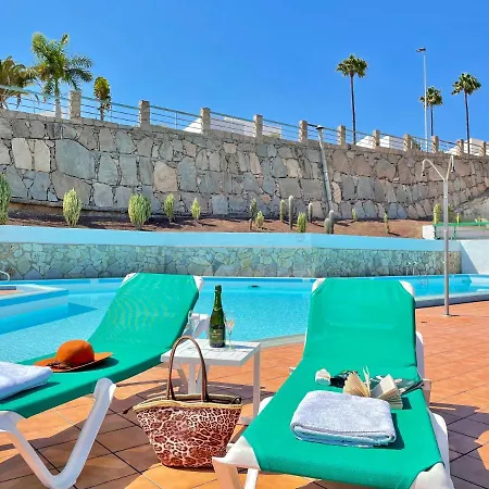 The Malibu Holiday Club Suite - Puerto Rico-3