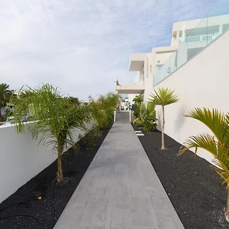 Homeforguest Sunset Senator With Pool And Terrace In Costa Teguise-3