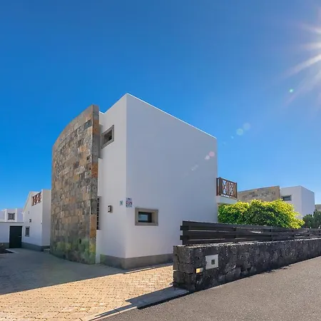 Villas Camelot By Escape Home-2