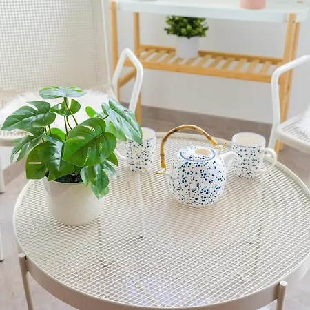 Bright Townhouse - Views - 5 Min Walk To The Beach-3