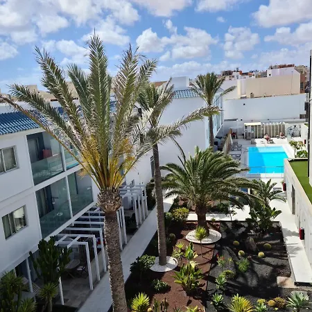 Cool Apartment Near Beach Pool & Ac 1-3