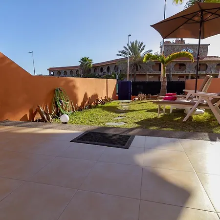 Duplex Meloneras With Free Wifi And Private Garden-3