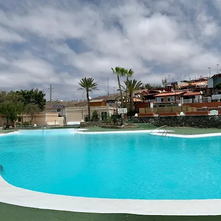 Relax In Pasito Blanco Camping House-2