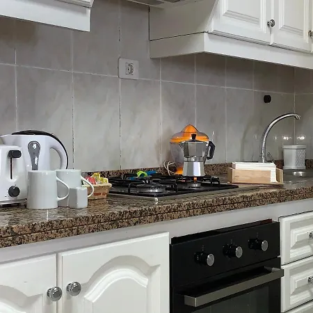 Comfort Room Aire Conditioner In Apartment Shared In Playa Las Vistas Los Cristianos Habitaciones, Stanza-2