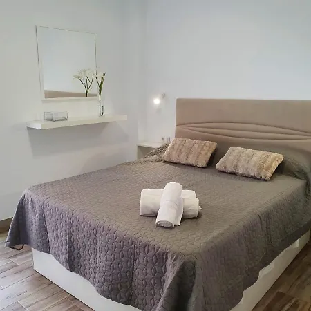 Central 1Bedroom Wifi 500Mbs & Pool-2