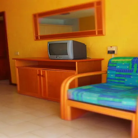 Castillo Beach Club35610-3