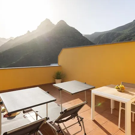 Home2Book Amazing Views Duplex Dos Hermanos-3