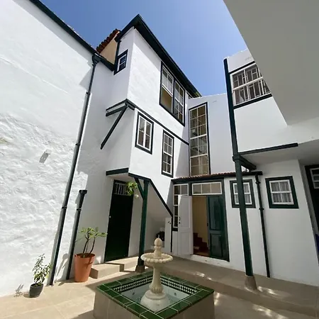 Double Room, Attached Bathroom - Casa Del Indiano-3