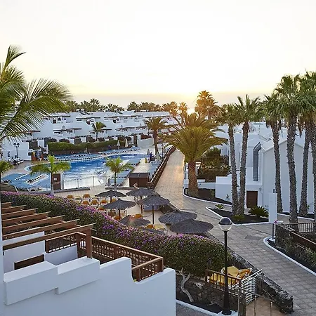 Flamingo Beach Resort-3