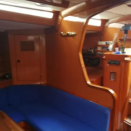 Velero 51 Pies-3