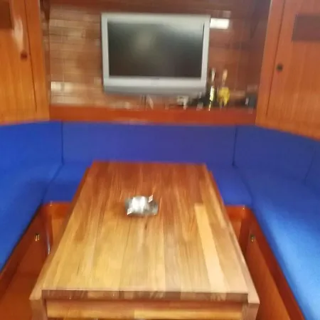 Velero 51 Pies-2