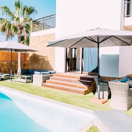Paradise Beach House: Piscina Privada, Playa 100M-3