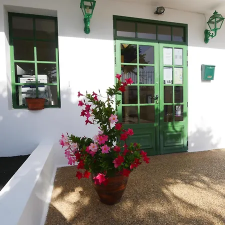 Apartamentos Tropicana-2