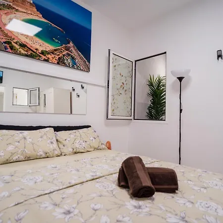 Holiday And Student House-2