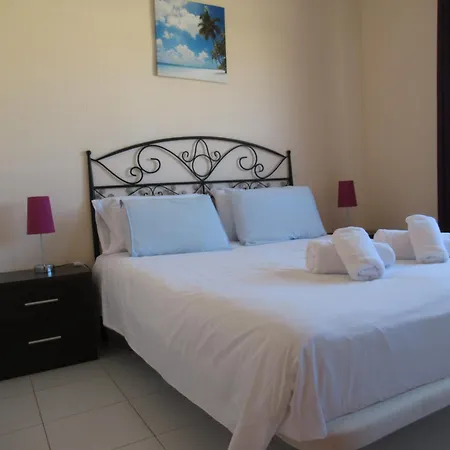 Luxury Cayetana, By Comfortable Luxury-3