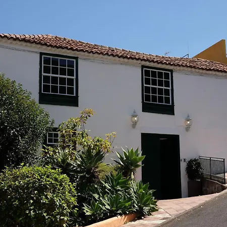 Emblemática Los Helechos-2
