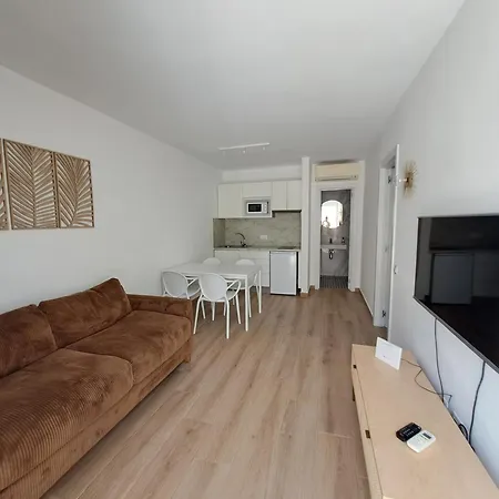 Homeforguest Apartamento 13 Con Terraza Y Piscina En Corralejo-3
